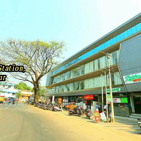 Tirur Tourist Home Exterior photo